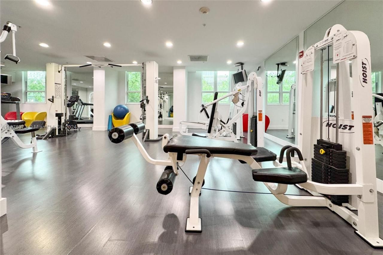 234 NE 3rd St, Unit 401, Miami, FL 33132 Photo