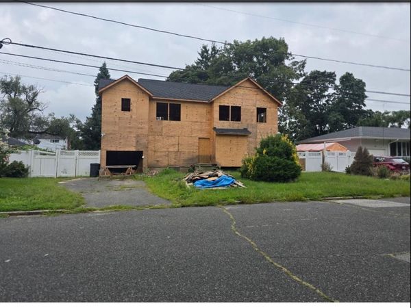 140 Floyd Street, Brentwood, NY 11717