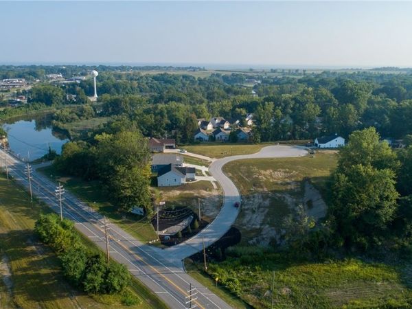 24 Blue Heron Court, Painesville, OH 44077