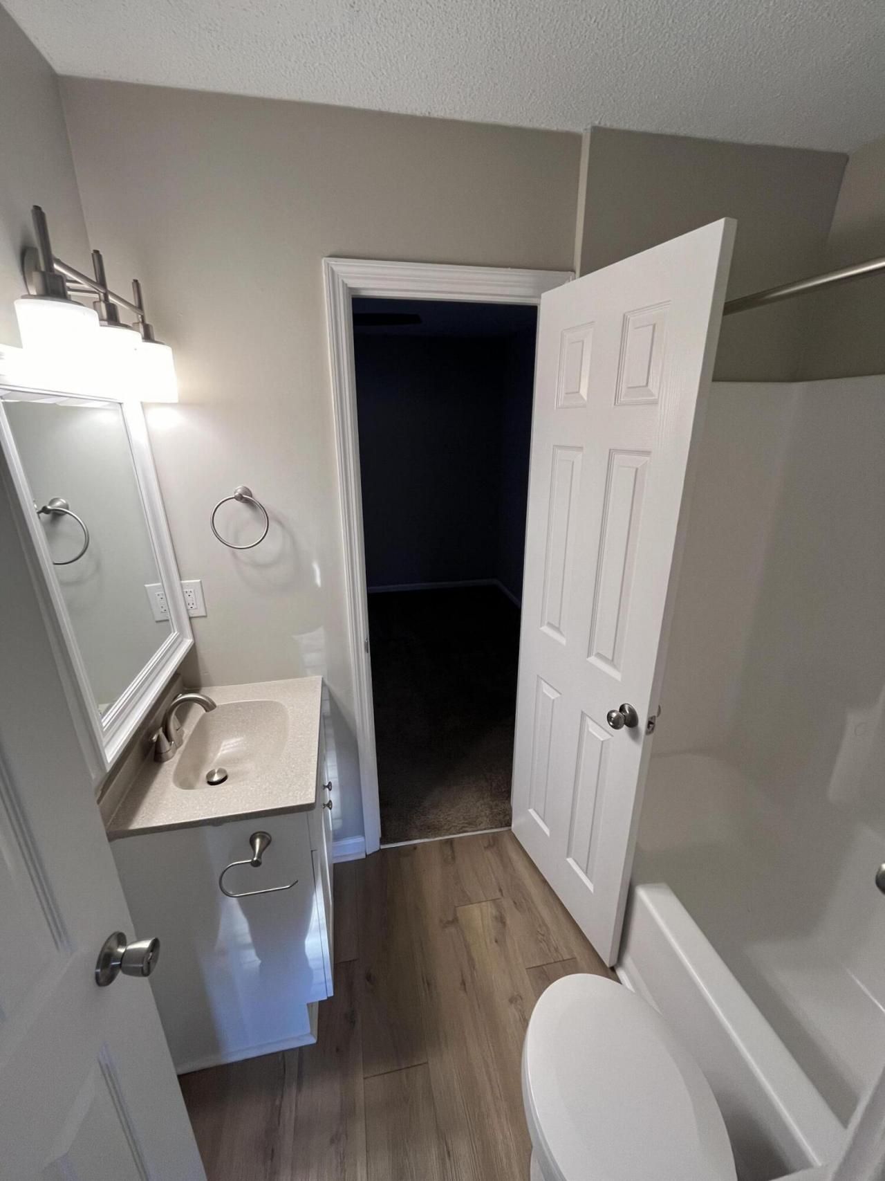 1463 Nantahala Boulevard Photo 6