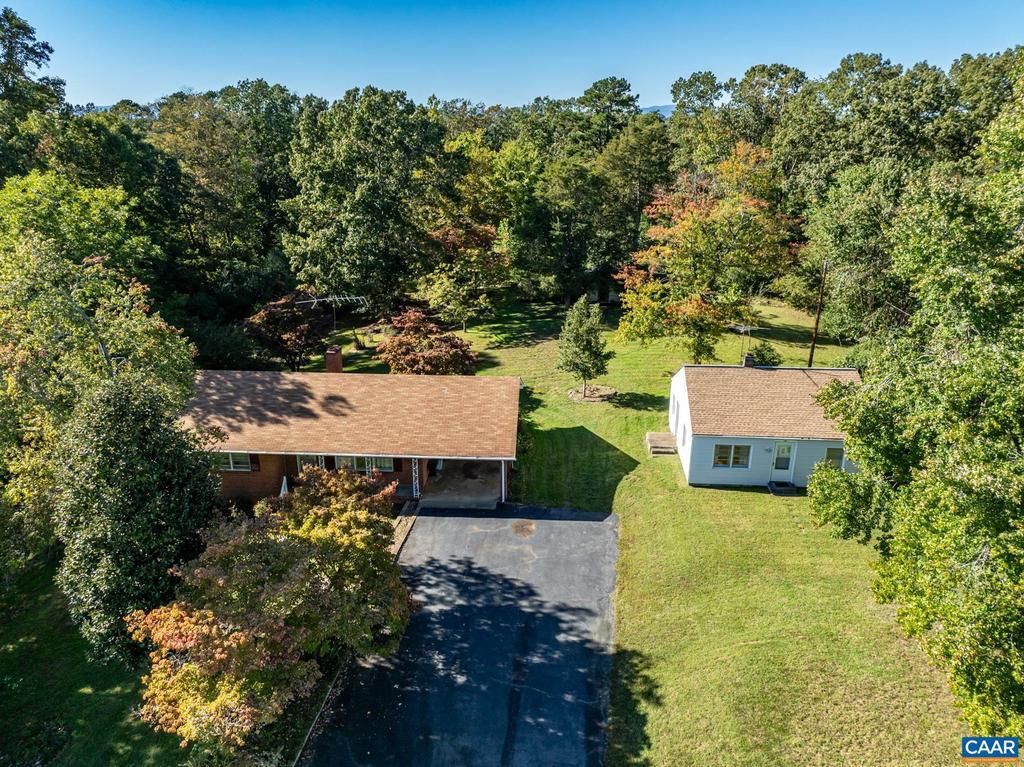 1704 Old Brook Rd, Charlottesville, VA 22901 Main Photo