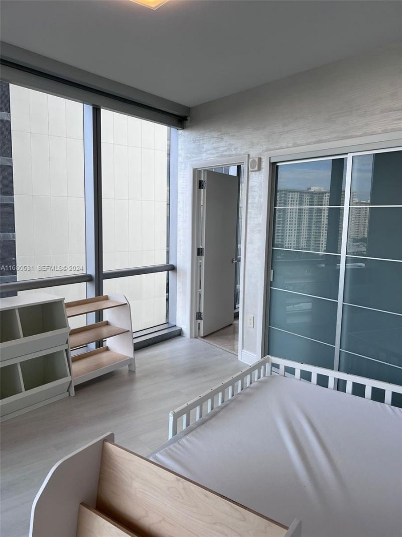 17121 Collins Ave, Unit 1208, Sunny Isles Beach, FL 33160 Photo