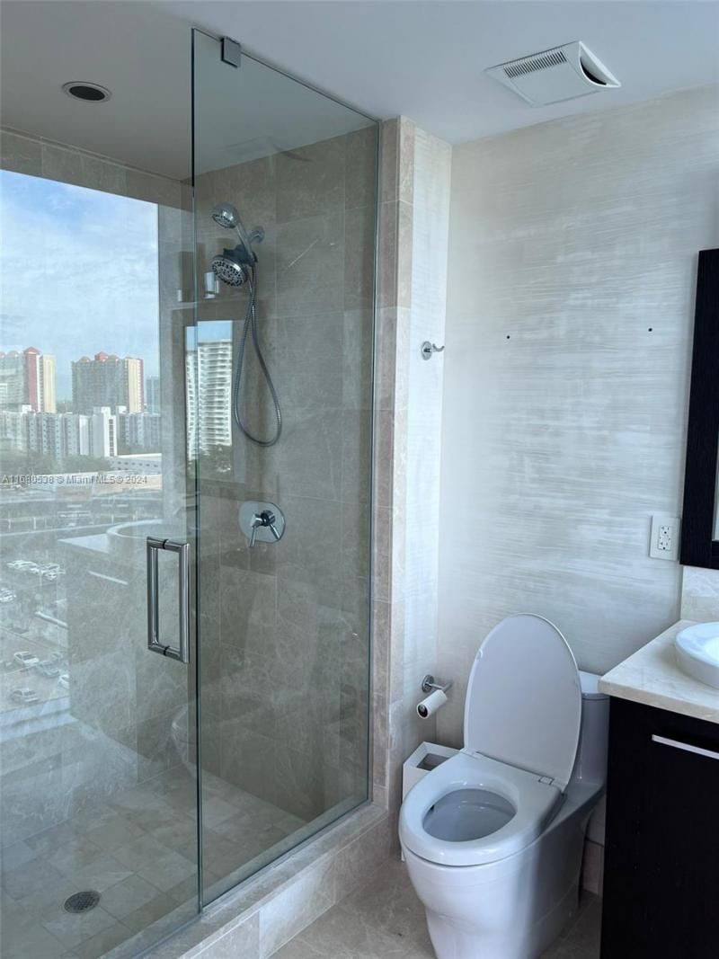 17121 Collins Ave, Unit 1208, Sunny Isles Beach, FL 33160 Photo
