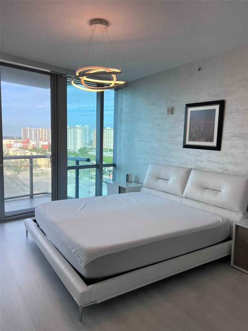 17121 Collins Ave, Unit 1208, Sunny Isles Beach, FL 33160 Photo