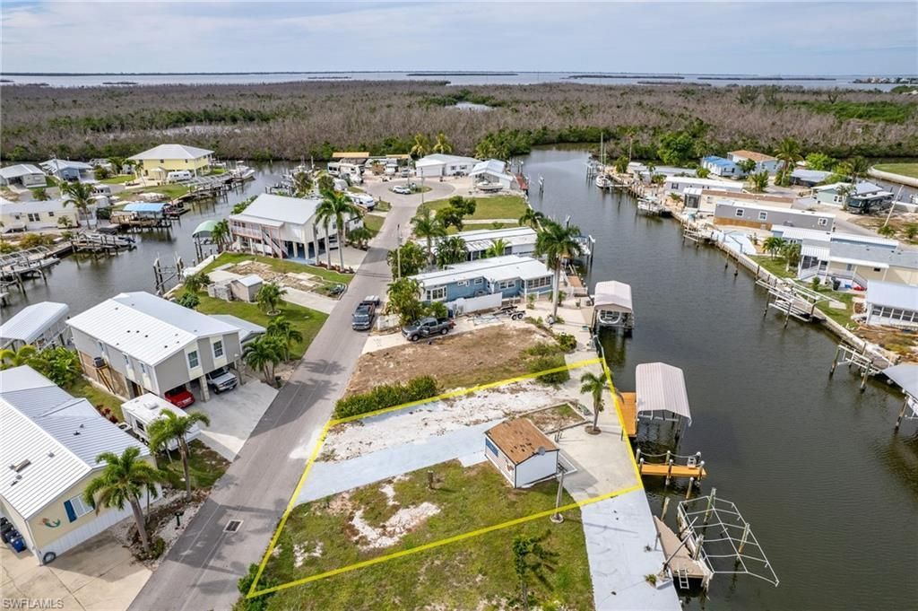 3892 Blueberry Ln, Saint James City, FL 33956 Photo