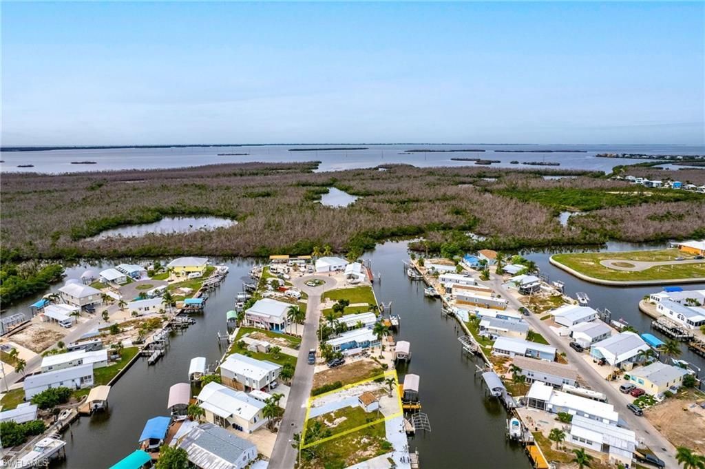 3892 Blueberry Ln, Saint James City, FL 33956 Photo