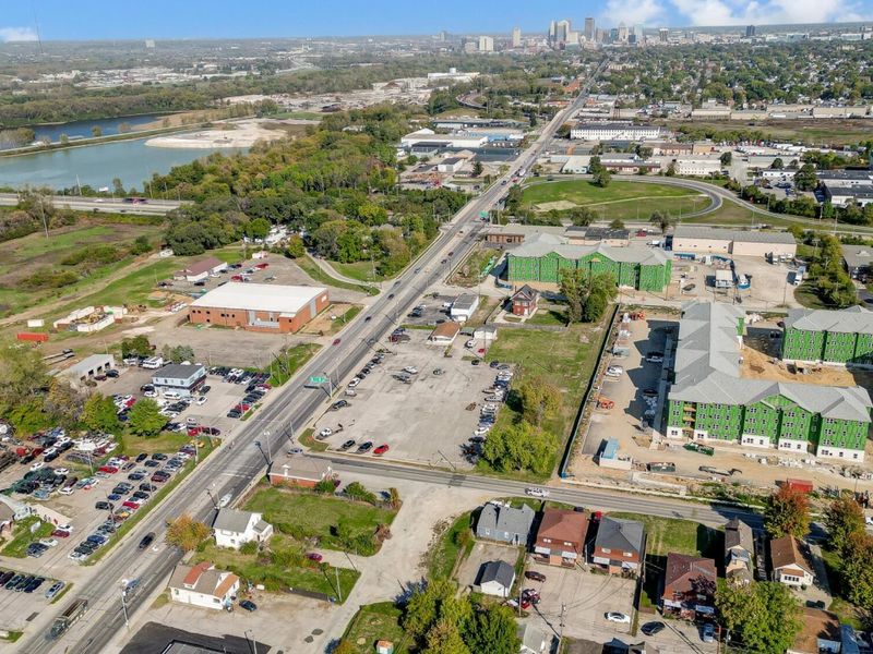 2340 S High Street, Columbus, OH 43207 Photo 4