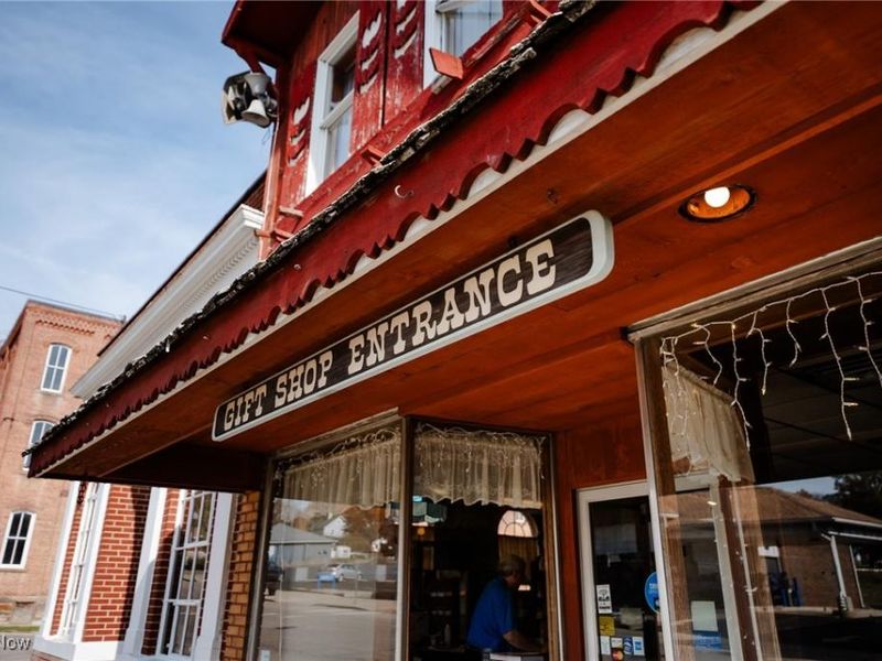 176 N Market Street, Shreve, OH 44676 Photo 6