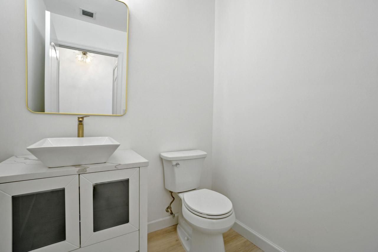 801 S Olive Avenue, Unit 211, West Palm Beach, FL 33401 Photo