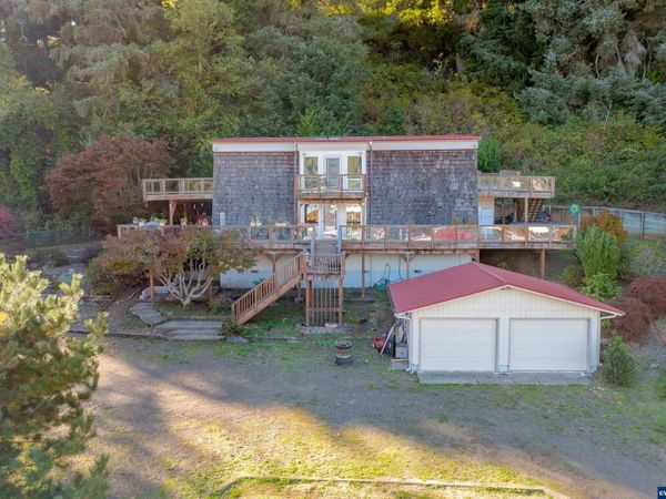 1112 Acacia Av, Garibaldi, OR 97118
