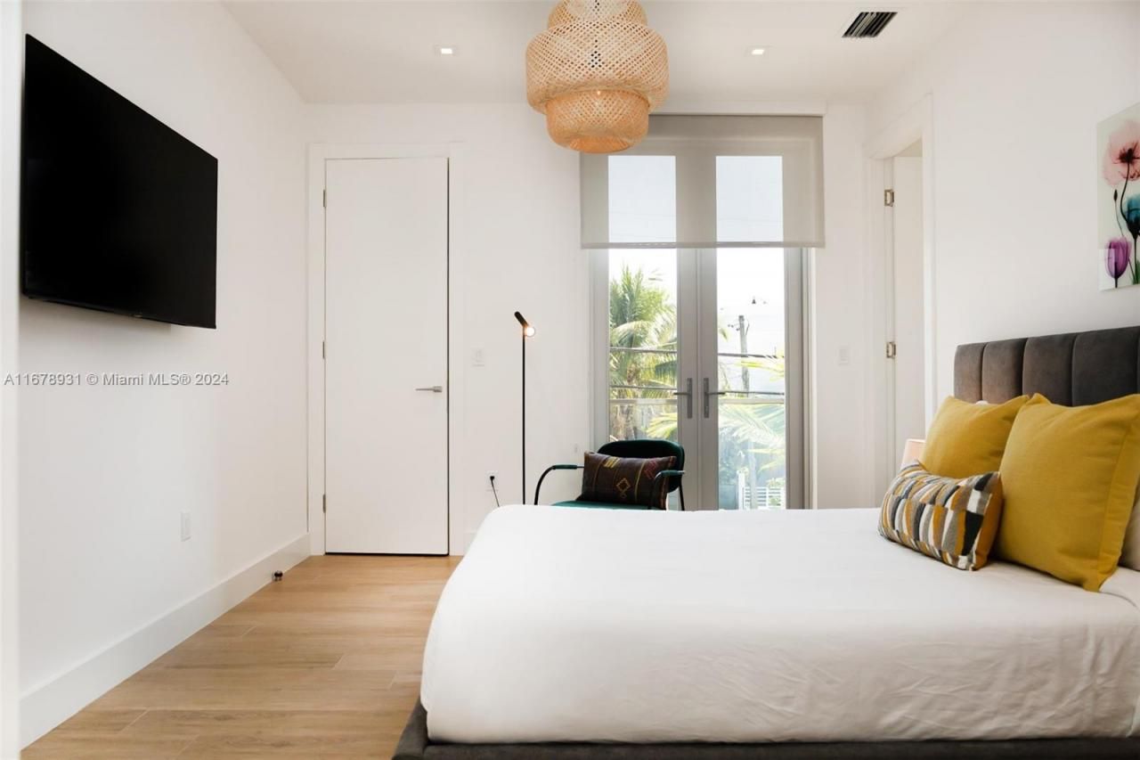 3110 Elizabeth St, Unit 3110, Miami, FL 33133 Photo