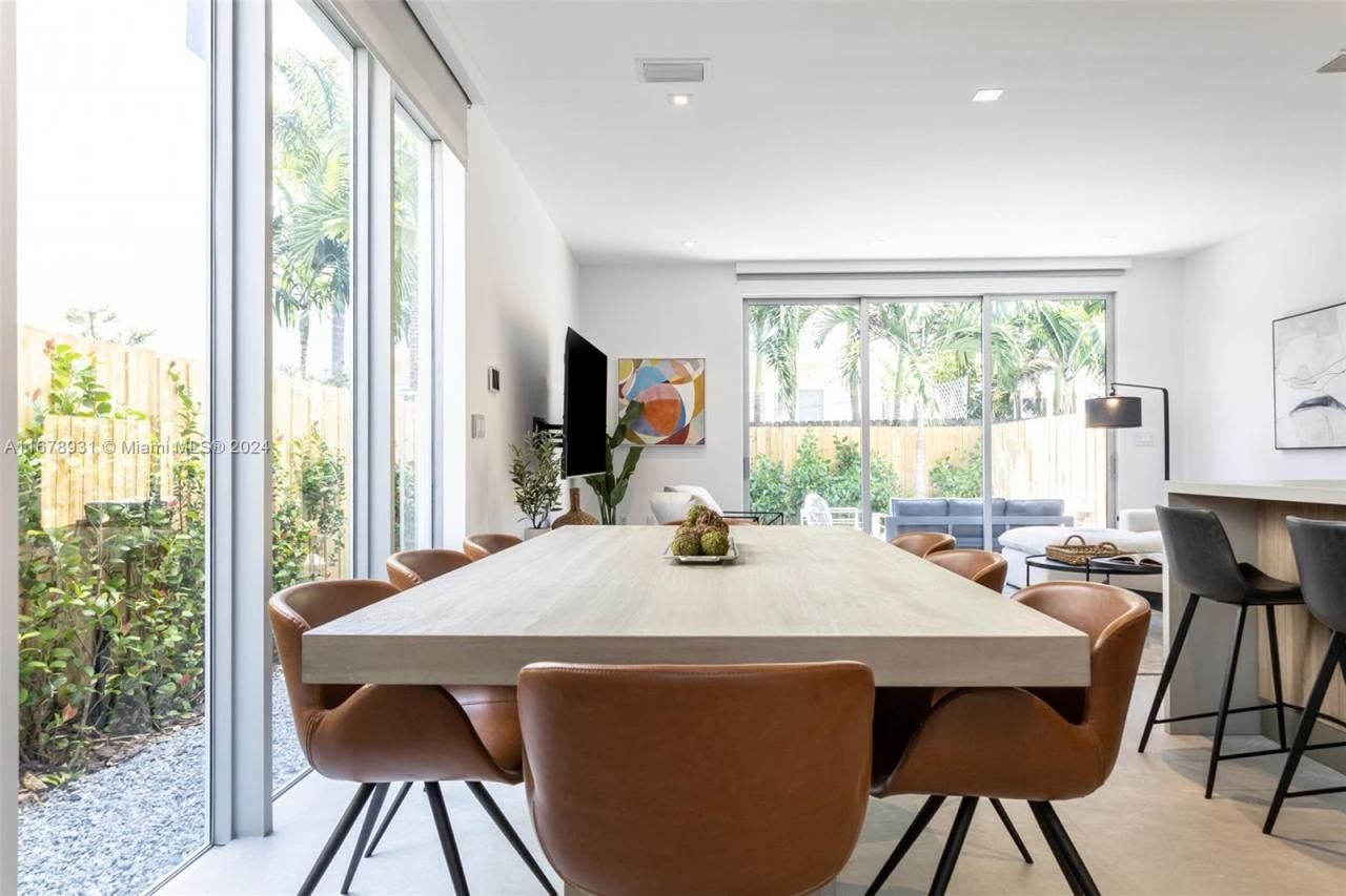 3110 Elizabeth St, Unit 3110, Miami, FL 33133 Photo