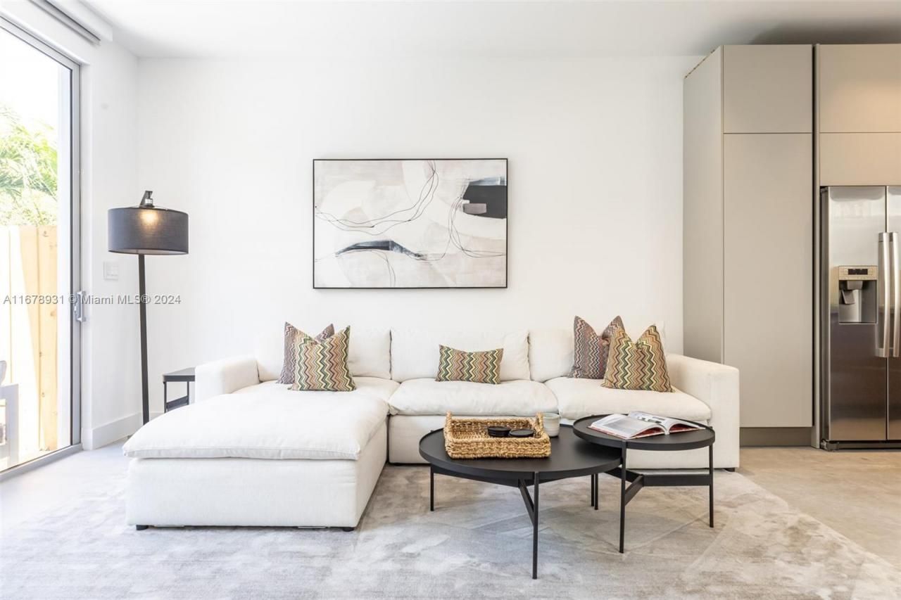 3110 Elizabeth St, Unit 3110, Miami, FL 33133 Photo