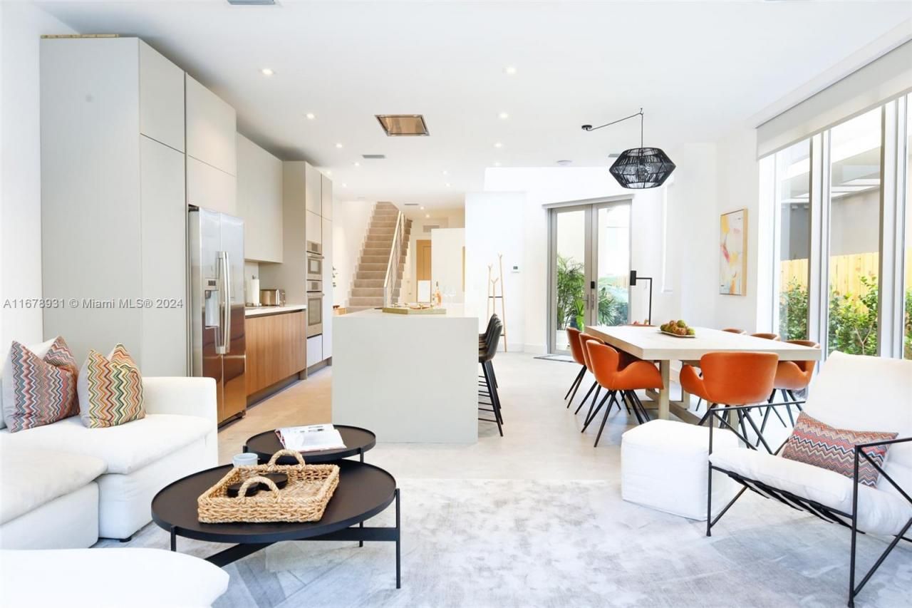 3110 Elizabeth St, Unit 3110, Miami, FL 33133 Photo