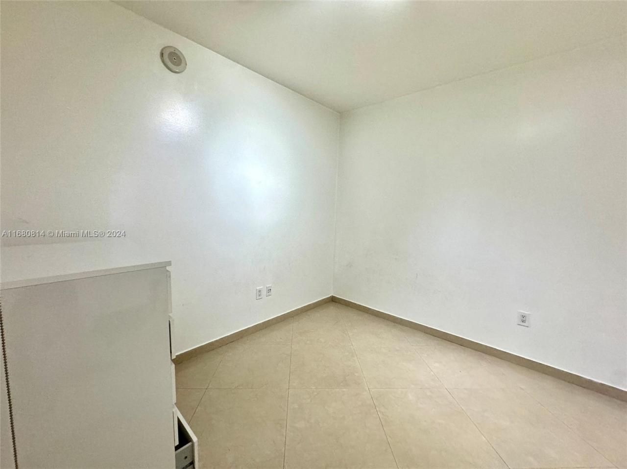 1830 S Ocean Dr, Unit 4711, Hallandale Beach, FL 33009 Photo