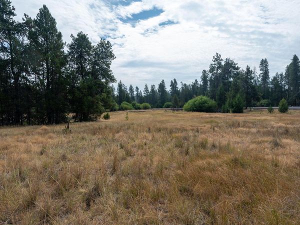 51596 Dorrance Meadow Road, La Pine, OR 97739