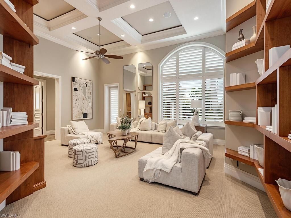 2835 Silverleaf Ln, Naples, FL 34105 Photo