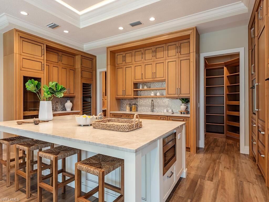 2835 Silverleaf Ln, Naples, FL 34105 Photo