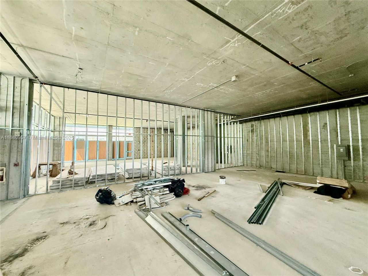 2820 NE 214th St, Unit 4, Aventura, FL 33180 Photo