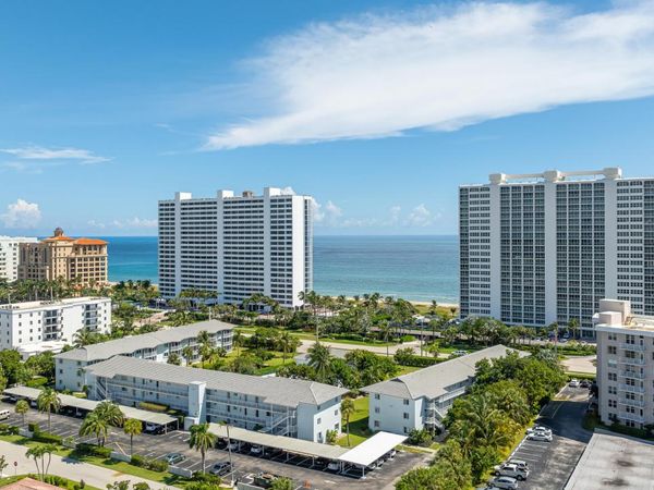 2700 Banyan Road, Unit 23, Boca Raton, FL 33432