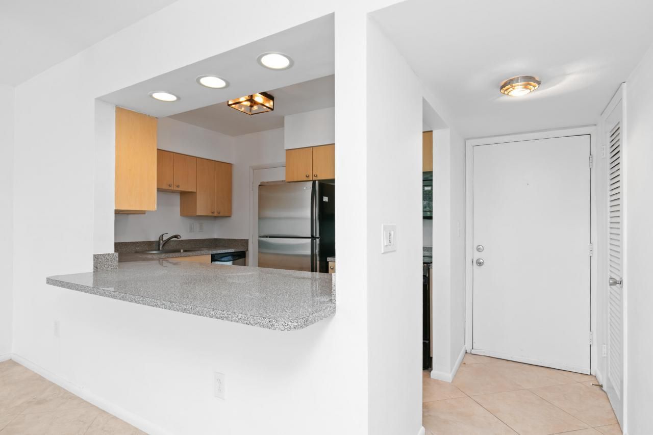 2700 Banyan Road, Unit 23, Boca Raton, FL 33432 Photo