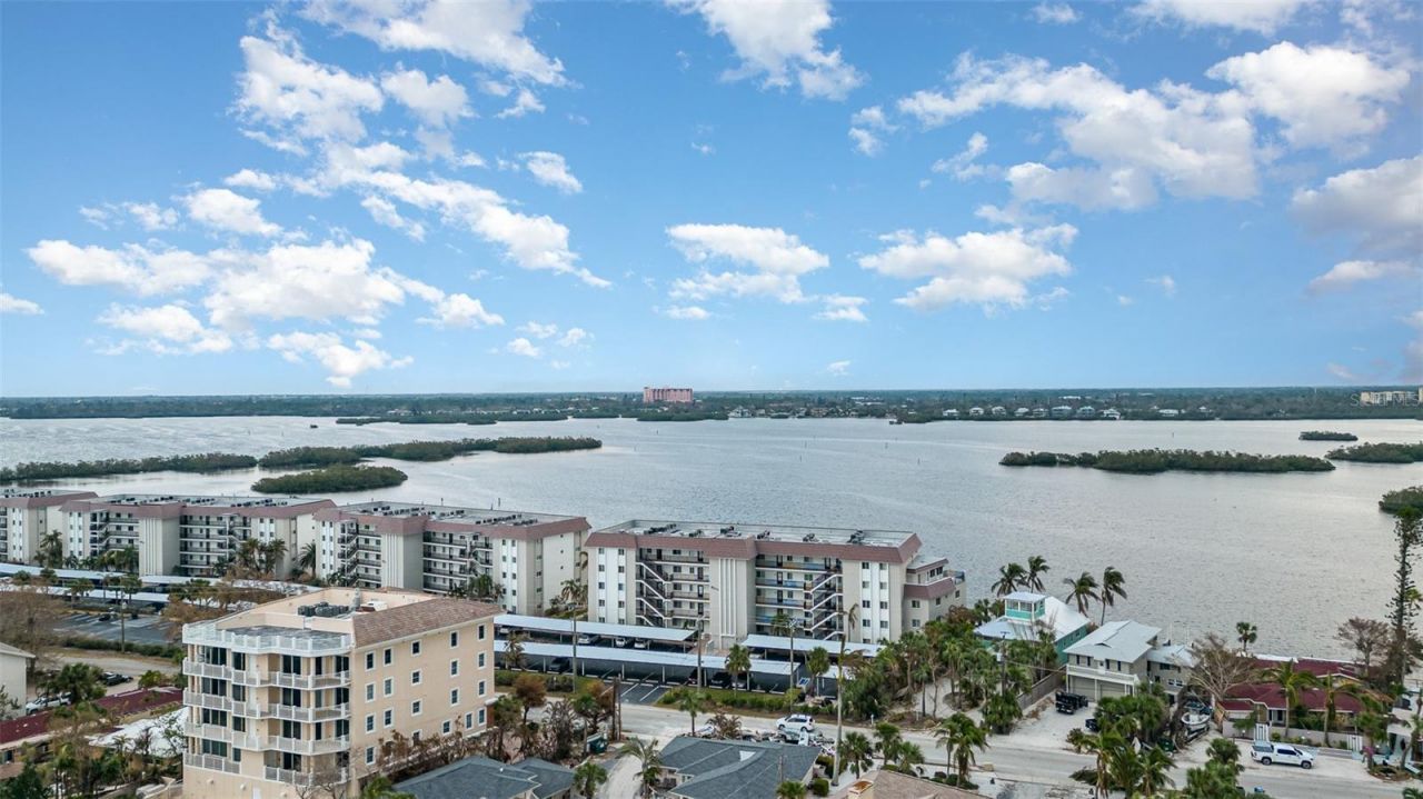 9011 Midnight Pass Road, Unit 329, Sarasota, FL 34242 Photo