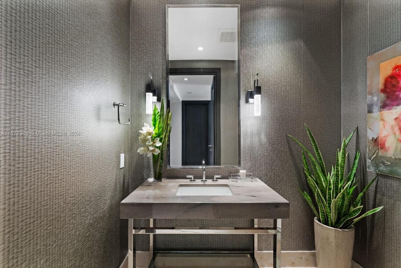 9705 Collins Ave, Unit 501N, Bal Harbour, FL 33154 Photo