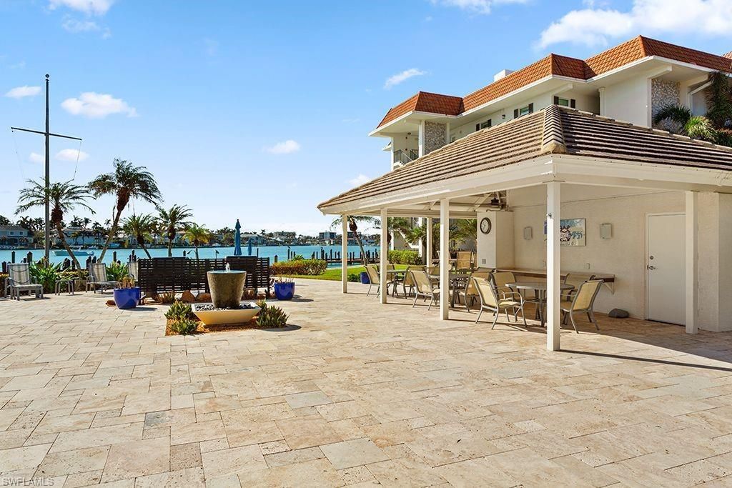 222 Harbour Dr, Unit 314, Naples, FL 34103 Photo