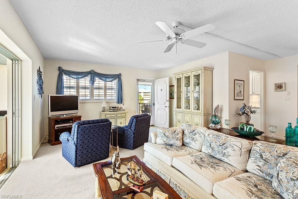222 Harbour Dr, Unit 314, Naples, FL 34103 Photo