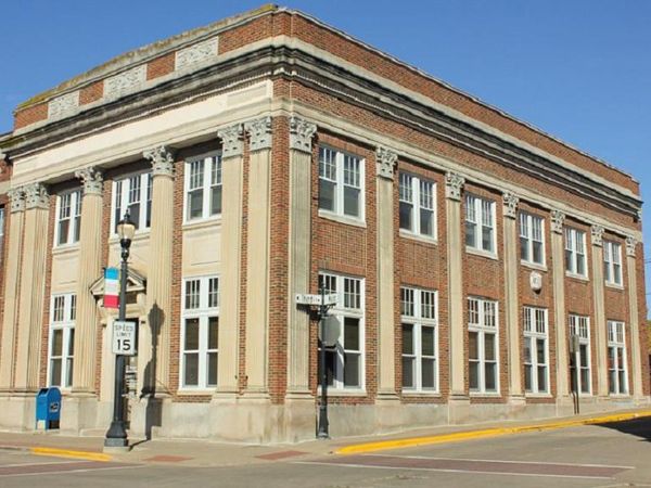 44 E Main Street, Platteville, WI 53818