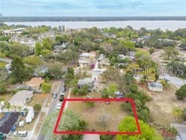1308 E LEMON STREET, TARPON SPRINGS, FL 34689