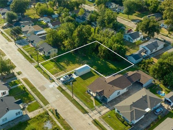 713 Fall Street, Lake Charles, LA 70601