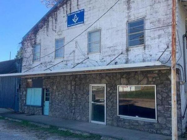 10024 TN-100, Scotts Hill, TN 38374