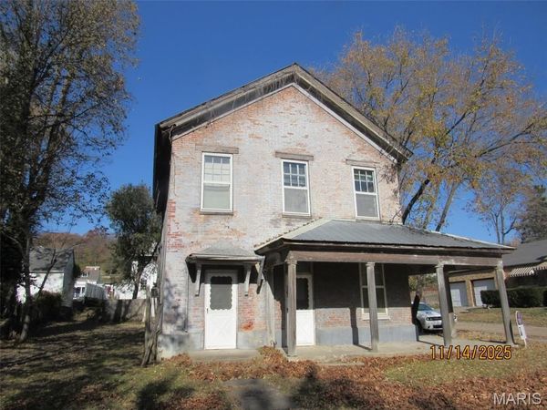 1101 S Carolina Street, Louisiana, MO 63353