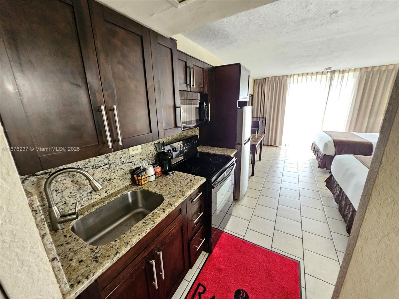 19201 Collins Ave, Unit 237, Sunny Isles Beach, FL 33160 Photo