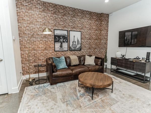 210 30th Ave N, Unit 209, Nashville, TN 37203