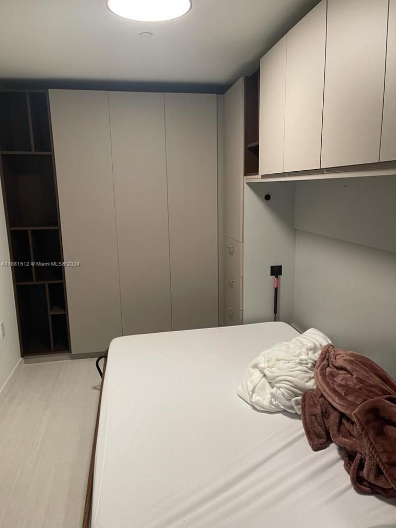 1000 Brickell Plaza, Unit 3307, Miami, FL 33131 Photo