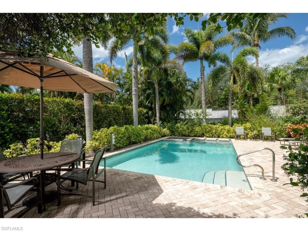 370 11th Ave S, Unit 2, Naples, FL 34102 Photo