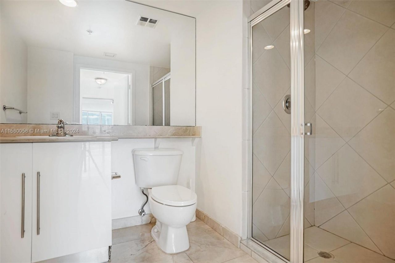 325 NE Biscayne Blvd, Unit 1923, Miami, FL 33131 Photo