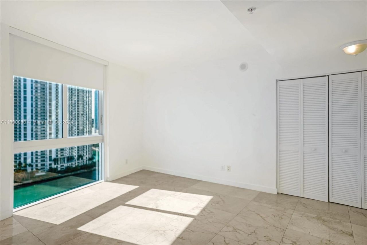 325 NE Biscayne Blvd, Unit 1923, Miami, FL 33131 Photo