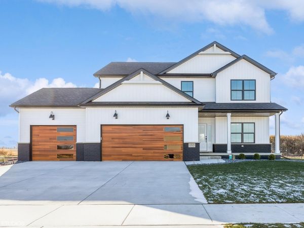 1317 77th Place, Merrillville, IN 46410