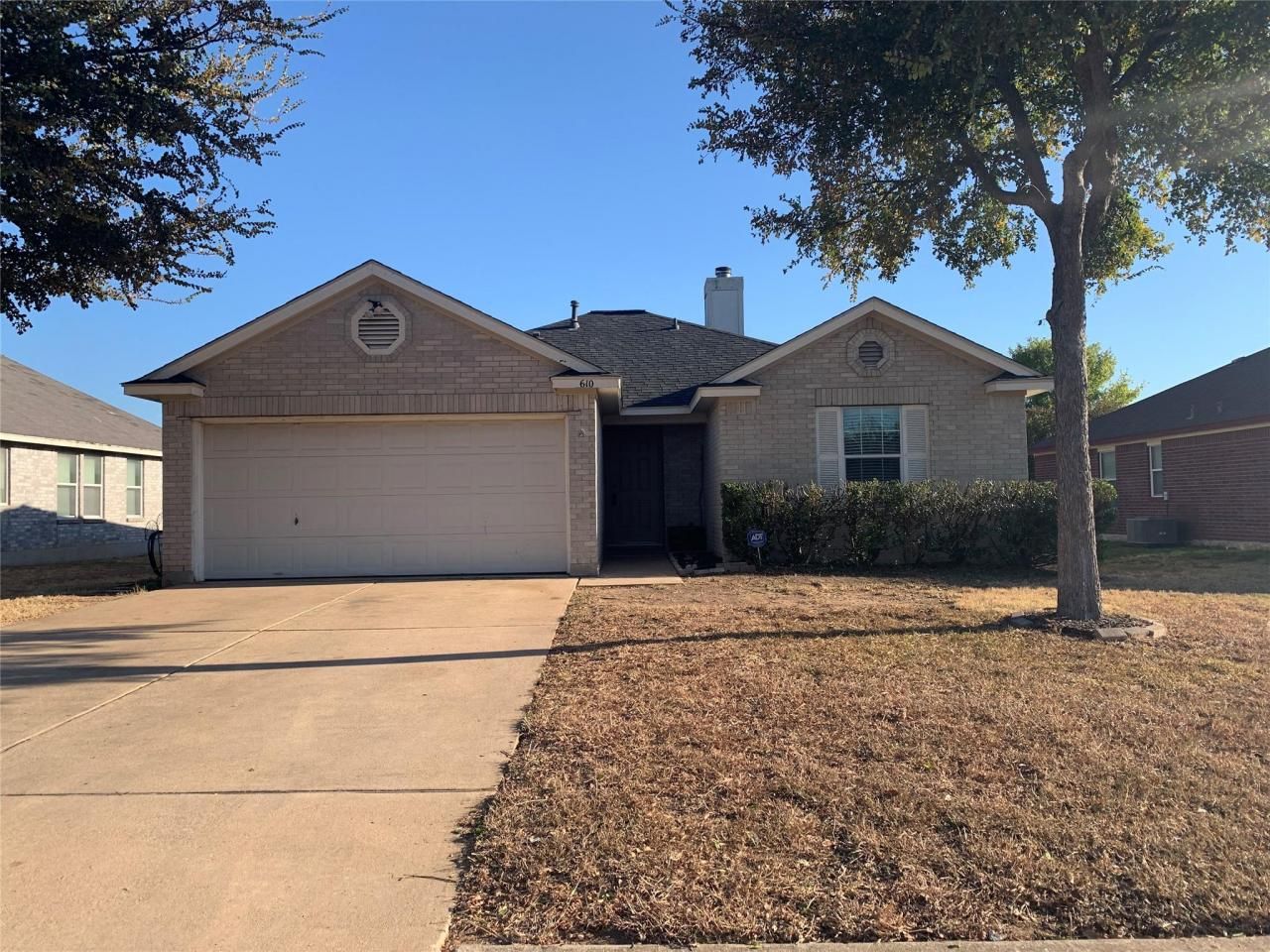 610 Los Robles Dr, Leander, TX 78641 Main Photo