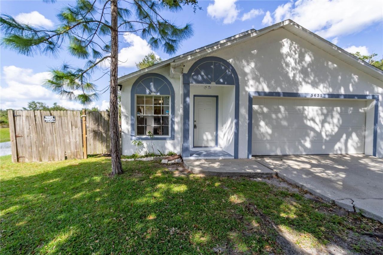 5631 La Joya Court, Orlando, FL 32808 Main Photo