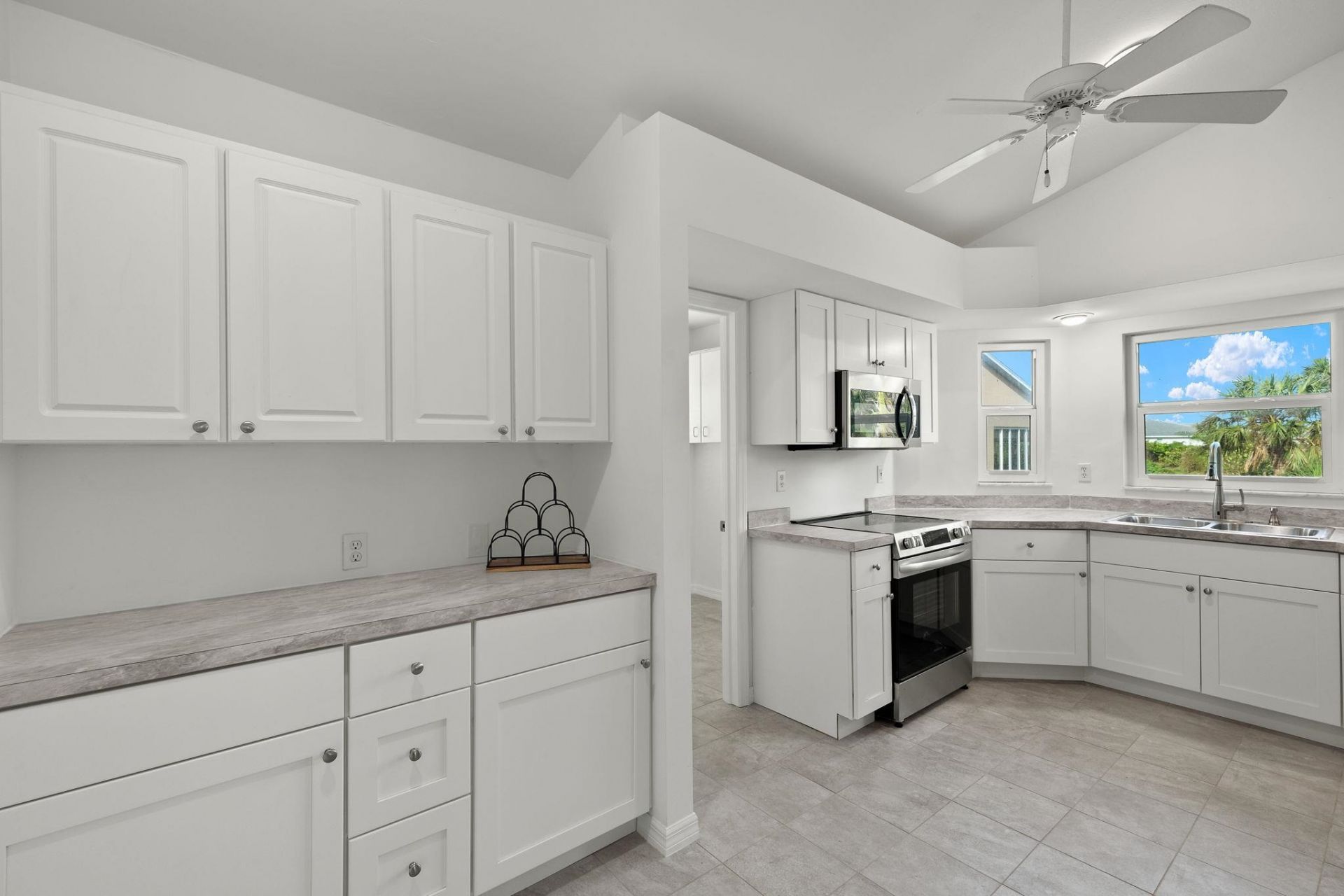 16801 Sanibel Sunset Ct, Unit 401, Fort Myers, FL 33908 Photo