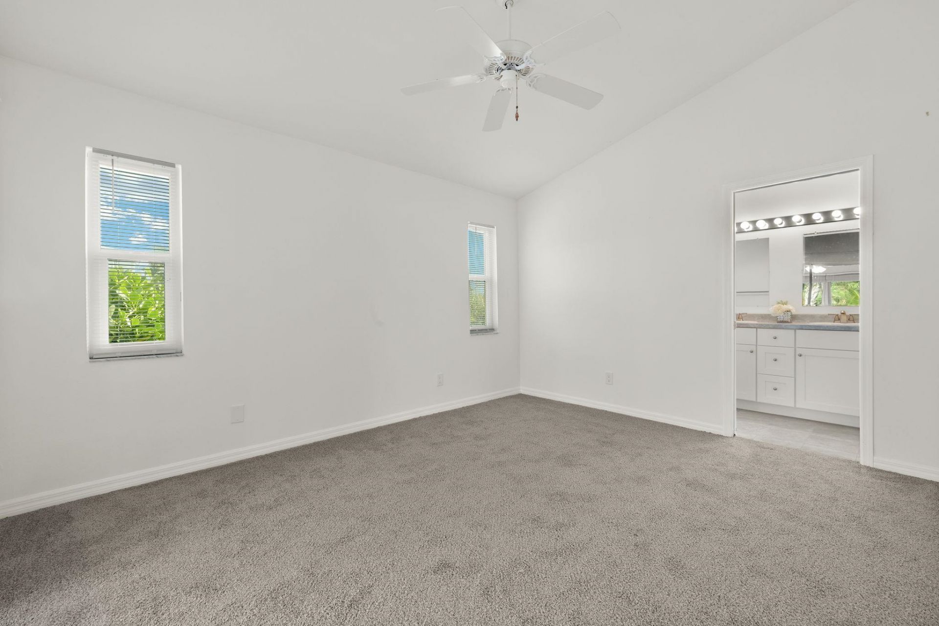 16801 Sanibel Sunset Ct, Unit 401, Fort Myers, FL 33908 Photo
