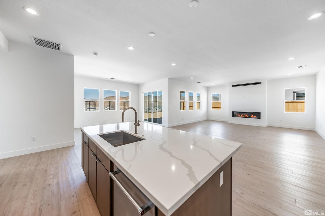 11565 Vinegar Peak Drive, Unit Willows 11, Sparks, NV 89441 Photo