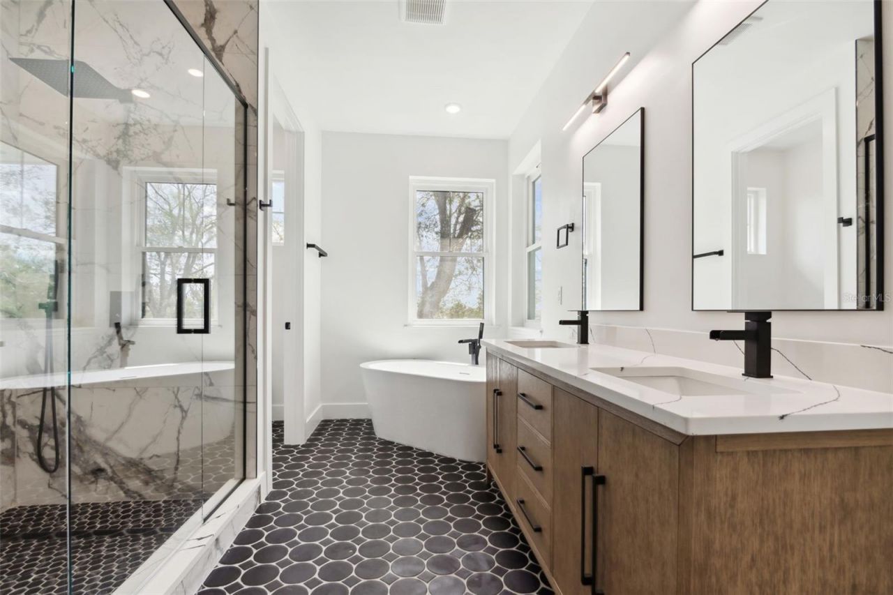 2318 Bay Street, Sarasota, FL 34237 Photo