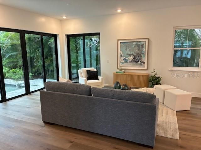 2318 Bay Street, Sarasota, FL 34237 Photo