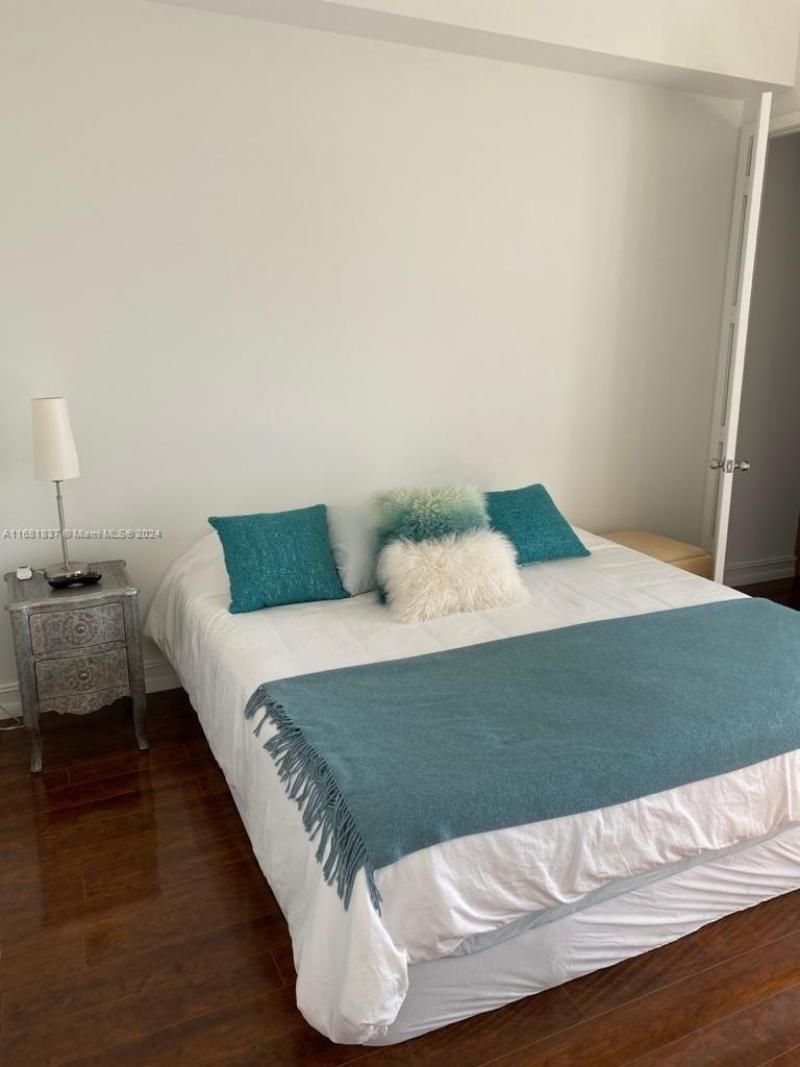 18101 Collins Ave, Unit 1907, Sunny Isles Beach, FL 33160 Photo