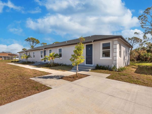 246 Rotonda Boulevard W, Rotonda West, FL 33947